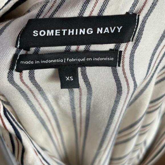 Something Navy Women's Striped Button Down Blouse Oversized Cuffs Size XS. - Picture 8 of 9